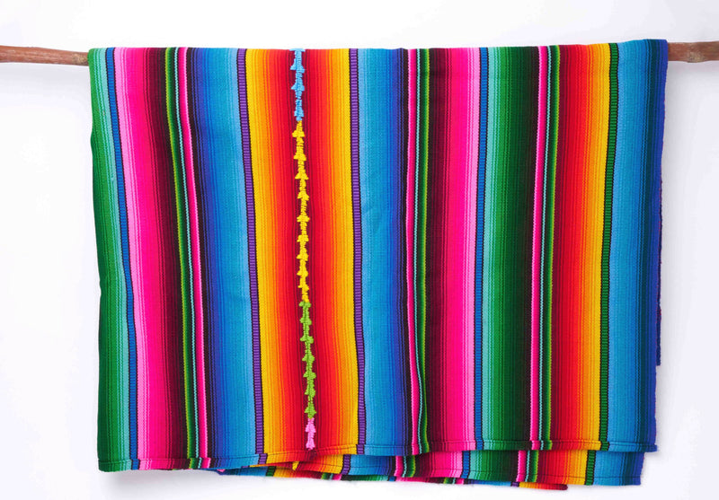 J.10-manta-cubrecama-piecera-tapiz-listas-color-guatemala-centroamerica-telar-andino-manos-de-america-deco-decoracion-regalos-de-matrimonio.