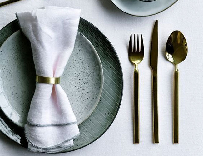 Vajilla y Cuchillería