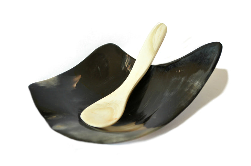 1.148-salsera-pocillo-caviar-salsas-gourmet-regalo-cacho-de-buey-cuerno-bovino-carey-manos-del-alma-chile