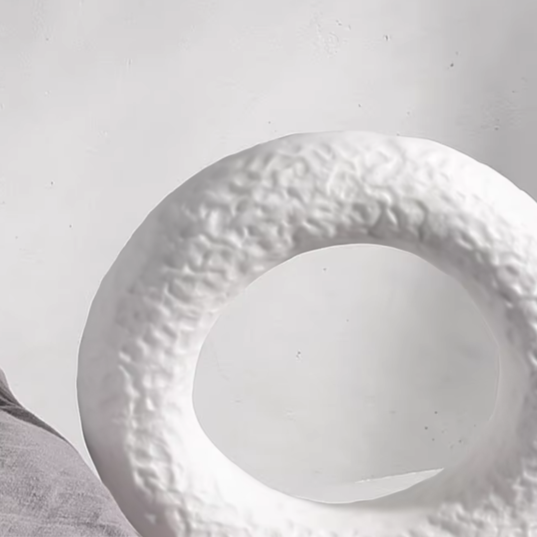 Jarrón y Figura Deco Cerámica Kora Origenes