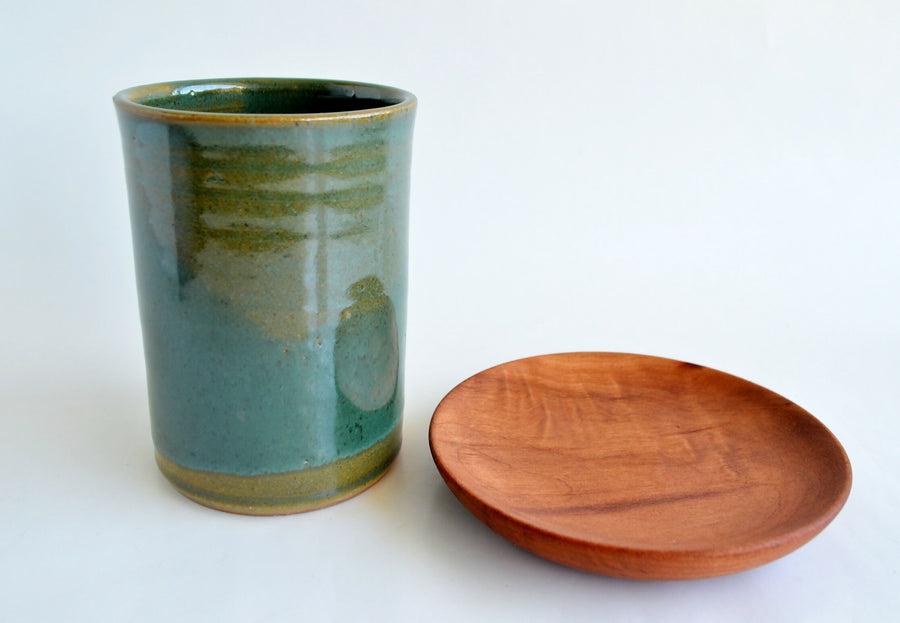 10.60-set-bano-jabonera-spa-vaso-jabon-ceramica-gres-madera-rauli-nativo-toalla-tocador-regalo-manos-del-alma--