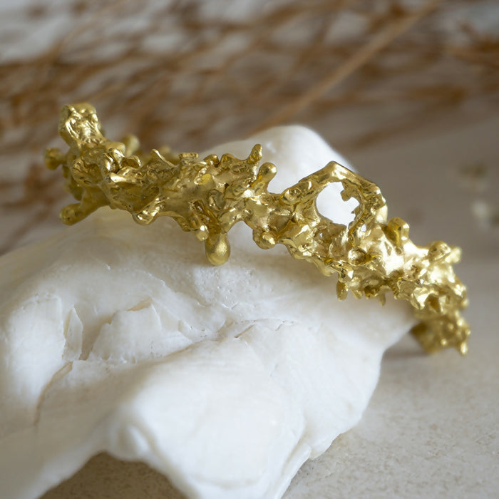 Brazalete-Haimei-dorado-Maialen-2