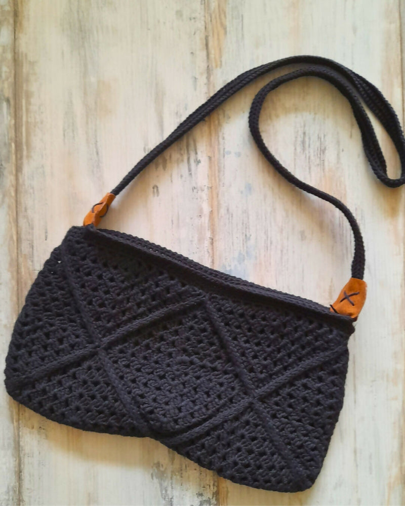 Cartera Bandolera Tejida Color Negro