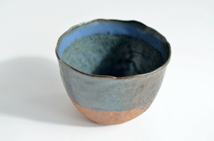 9.11-ceramica-gres-greda-raku-esmalte-agua-pocillo-deco-decoracion-azul-indigo-volcan-arcilla-fuente-regalo-matrimonio-manos-del-alma-