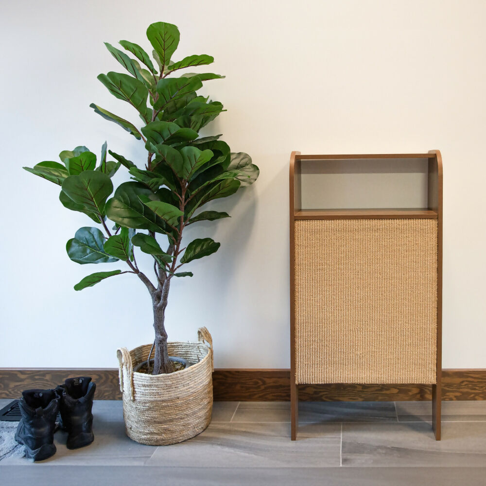 Rascador de pared Wesley con repisa