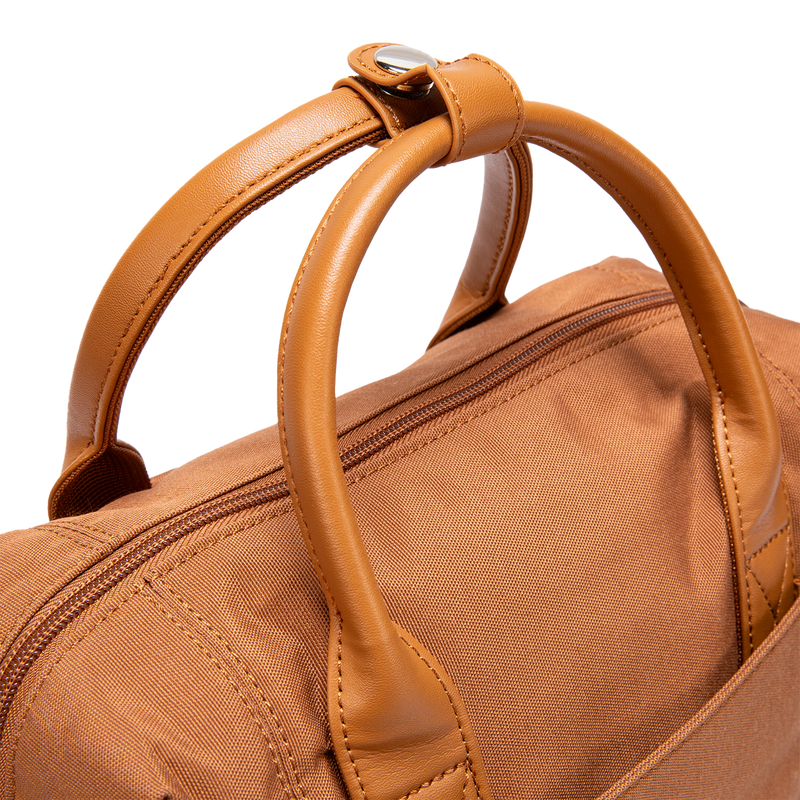 Mochila Just Basics Around Diseño Versátil y Funcional