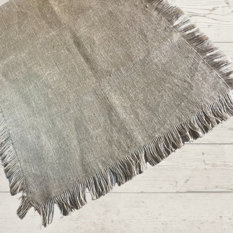 Camino mesa Fringed Burlap