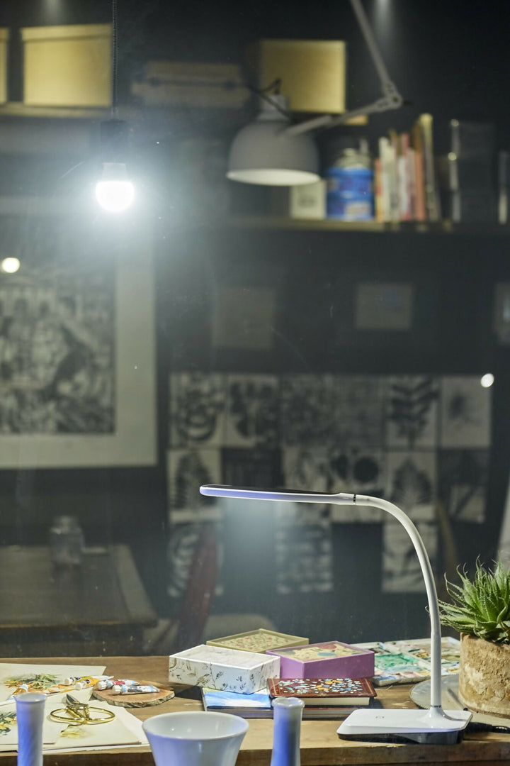 Lámpara de Escritorio LED Tiber 5W USB Blanca