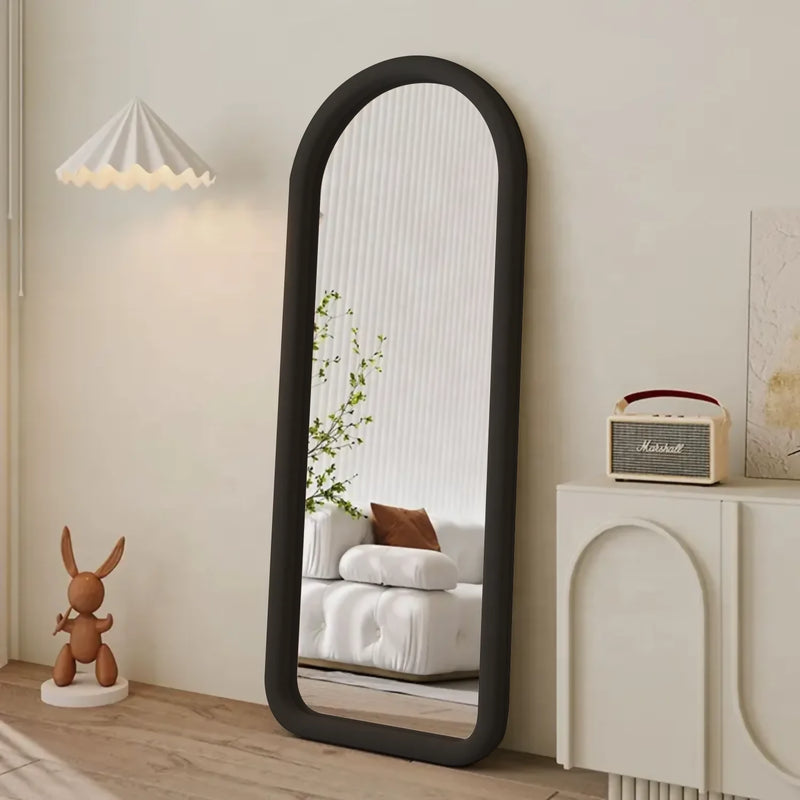 300635-1-4-Espejo-curvo-cuerpo-entero-madera-tela-negro