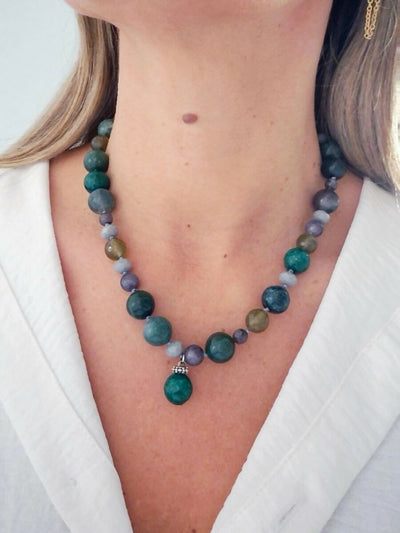 LD1398 - Collar Casilda Verde Grisáceo 4