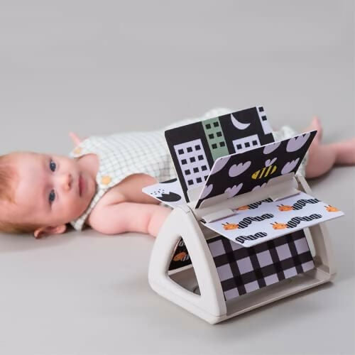 Libro Giratorio Blanco-Negro y Color