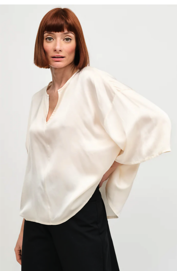BLUSA ESCOTE V