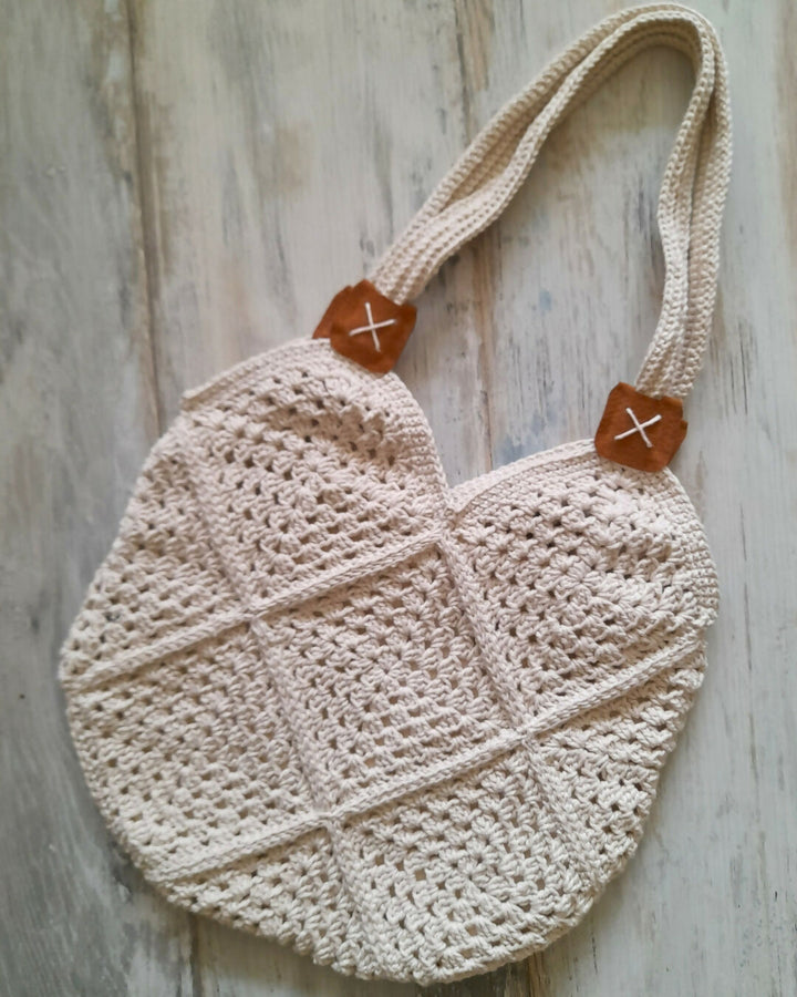 Cartera Tejida Ovalada Color Crudo