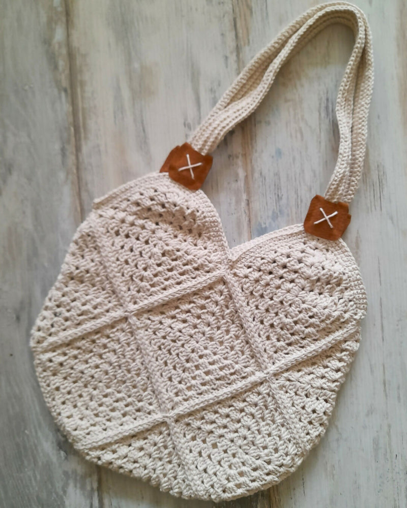 Cartera Tejida Ovalada Color Crudo