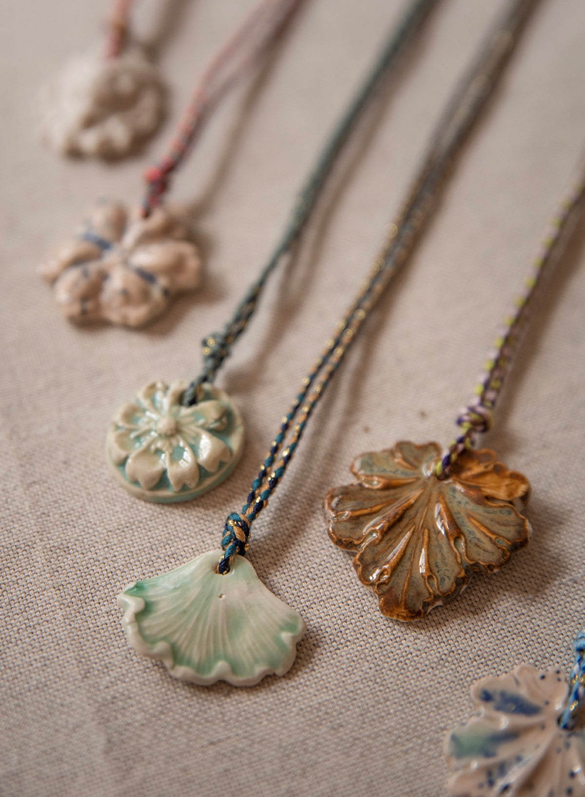 Collares