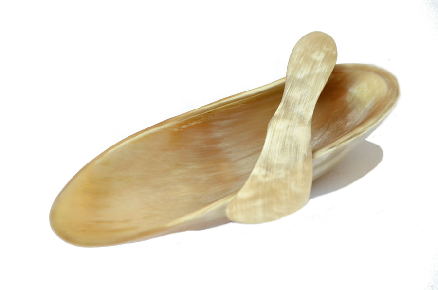 1.110-salsera-pocillo-caviar-salsas-gourmet-regalo-cacho-de-buey-cuerno-bovino-carey-manos-del-alma-chile