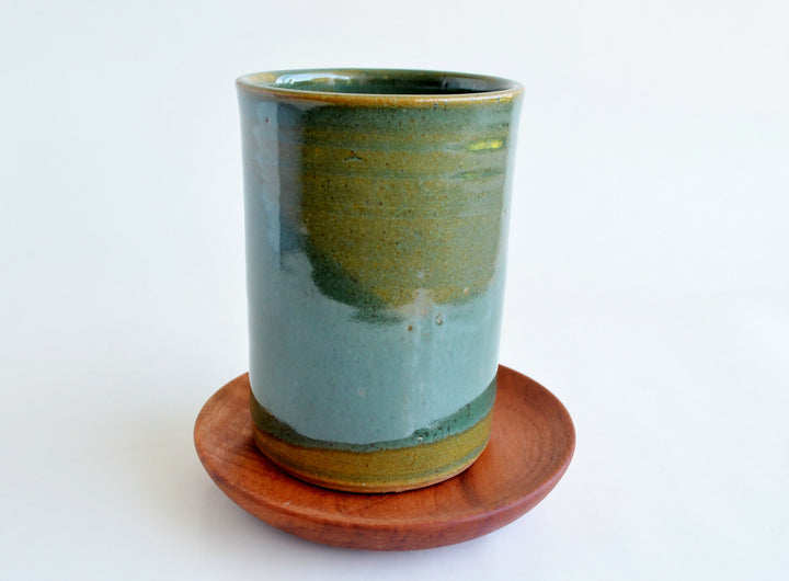 10.60-set-bano-jabonera-spa-vaso-jabon-ceramica-gres-madera-rauli-nativo-toalla-tocador-regalo-manos-del-alma-