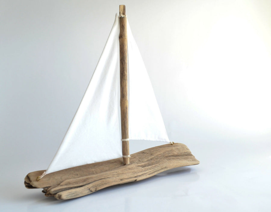 8.42-velero-bote-barco-madera-infantil-deco-decoracion-mar-oceano-chiloe-playa-regalo-manos-del-alma-marino-marinero-.