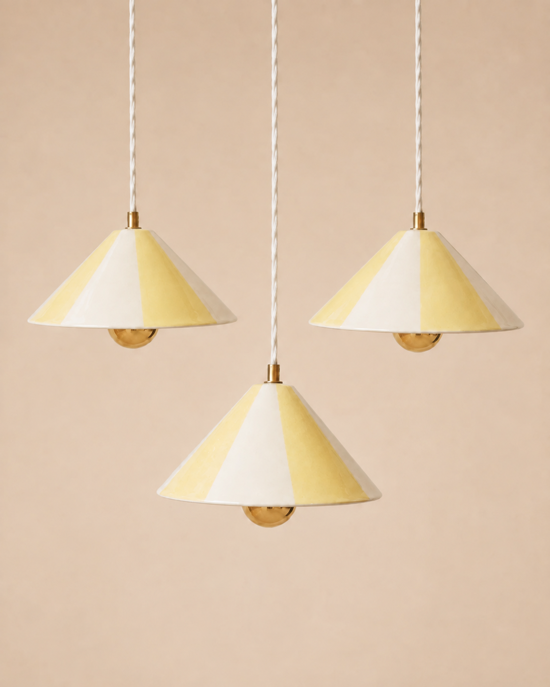 Butter yellow: la tendencia que está iluminando los interiores
