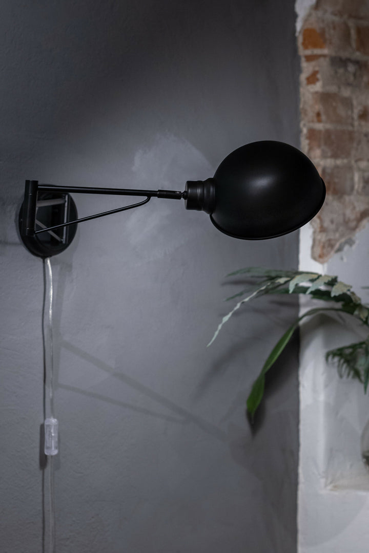 Aplique Portland Negro ByP Iluminación