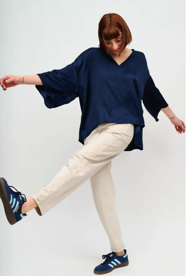 BLUSA ESCOTE V