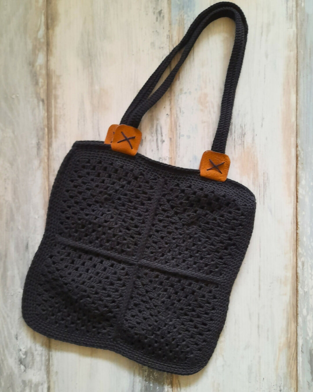 Cartera Tejida Cuadrada Color Negro