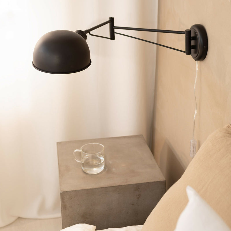 Aplique Portland Negro ByP Iluminación