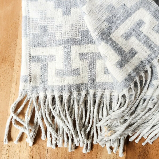 Manta Alpaca Étnica Gris