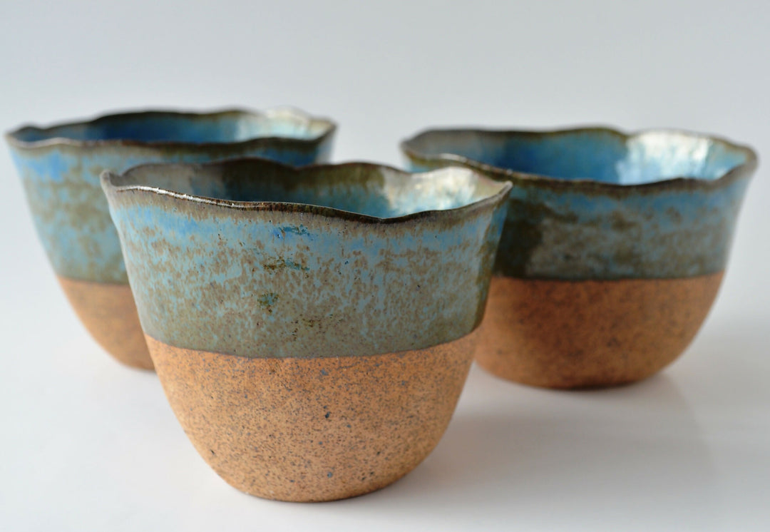 9.13-ceramica-gres-greda-raku-esmalte-agua-pocillo-deco-decoracion-azul-indigo-volcan-arcilla-fuente-regalo-matrimonio-manos-del-alma,.,.