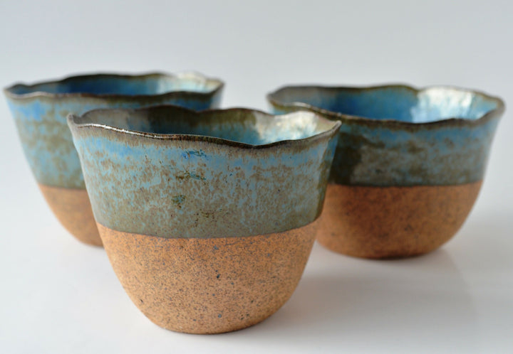 9.13-ceramica-gres-greda-raku-esmalte-agua-pocillo-deco-decoracion-azul-indigo-volcan-arcilla-fuente-regalo-matrimonio-manos-del-alma,.,.