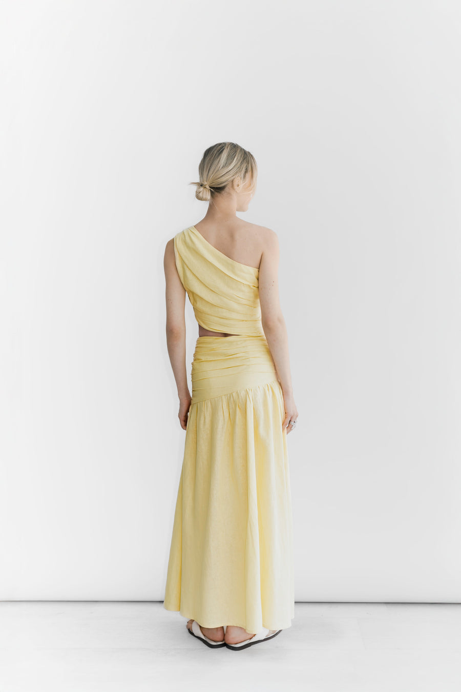 Dress 09 Amarillo