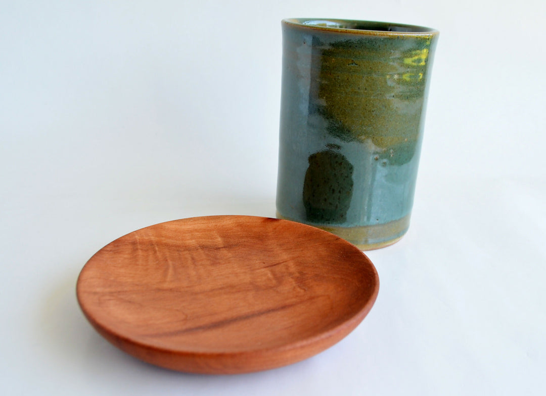 10.60-set-bano-jabonera-spa-vaso-jabon-ceramica-gres-madera-rauli-nativo-toalla-tocador-regalo-manos-del-alma,.