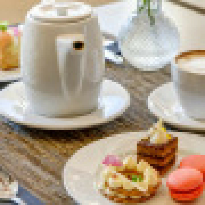 Experiencia Hotel Sheraton 1 noche para 2 personas con desayuno y cena