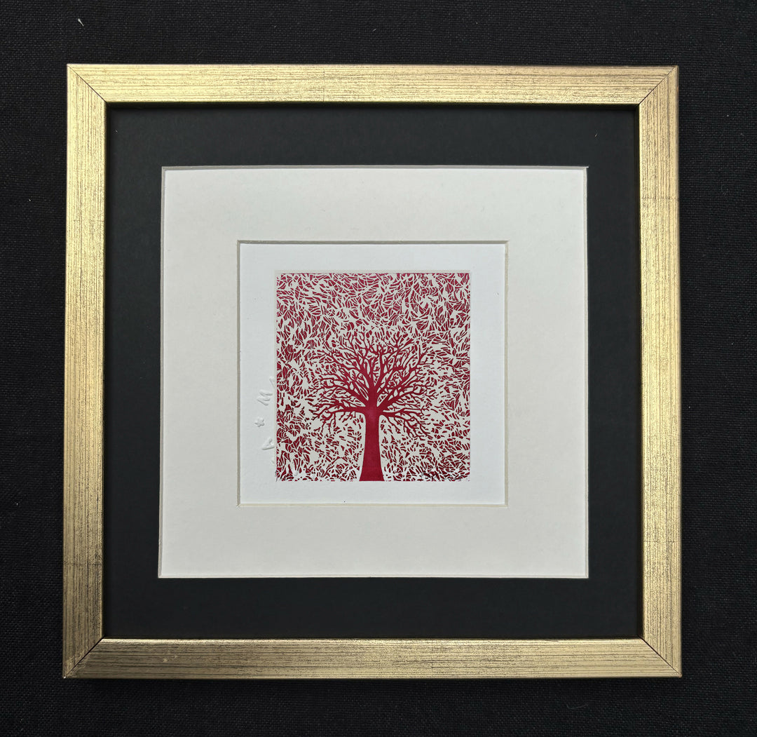 pequeño árbol rojo