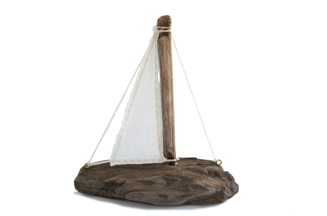 8.71-velero-bote-barco-madera-infantil-deco-decoracion-mar-oceano-chiloe-playa-regalo-manos-del-alma-infancia