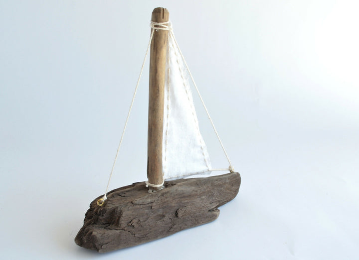 8.71-velero-bote-barco-madera-infantil-deco-decoracion-mar-oceano-chiloe-playa-regalo-manos-del-alma-infancia.