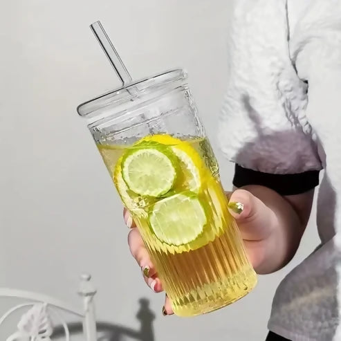 300520-1-10-vaso-vidrio-bombilla-tapa-casaideas-7a7ad2b6-9955-49bc-ae2e-9c59190a44a5