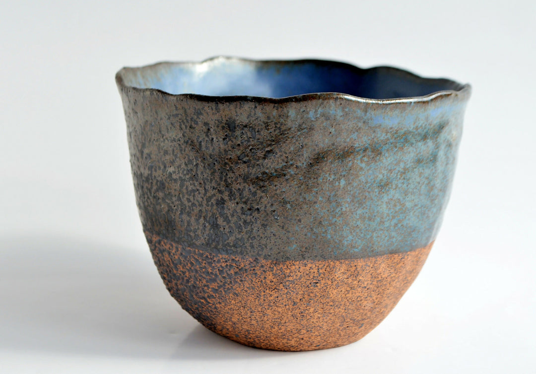 9.11-ceramica-gres-greda-raku-esmalte-agua-pocillo-deco-decoracion-azul-indigo-volcan-arcilla-fuente-regalo-matrimonio-manos-del-alma.