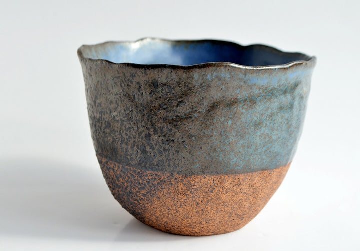 9.11-ceramica-gres-greda-raku-esmalte-agua-pocillo-deco-decoracion-azul-indigo-volcan-arcilla-fuente-regalo-matrimonio-manos-del-alma.