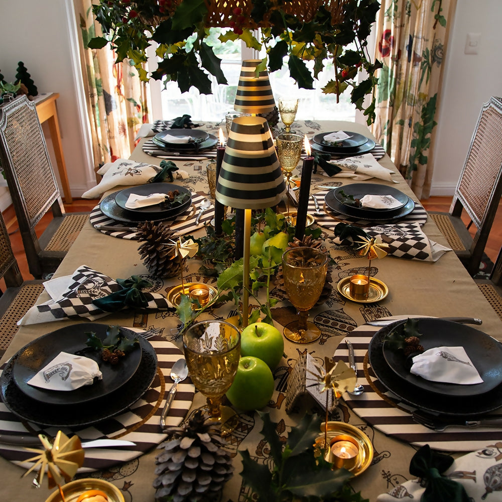 Mantel Cascanueces Dorado - Velo Organza