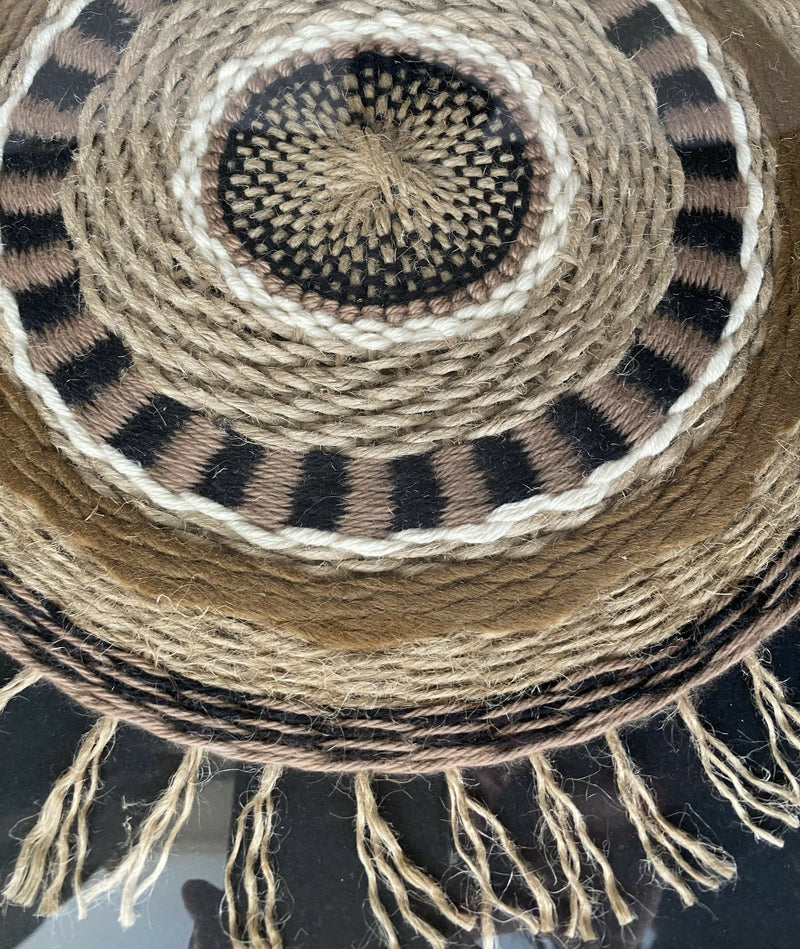 Telar Circular Toques de negro 2
