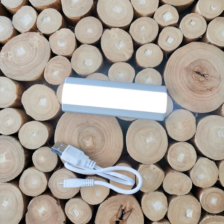 Luz led con sensor de movimiento