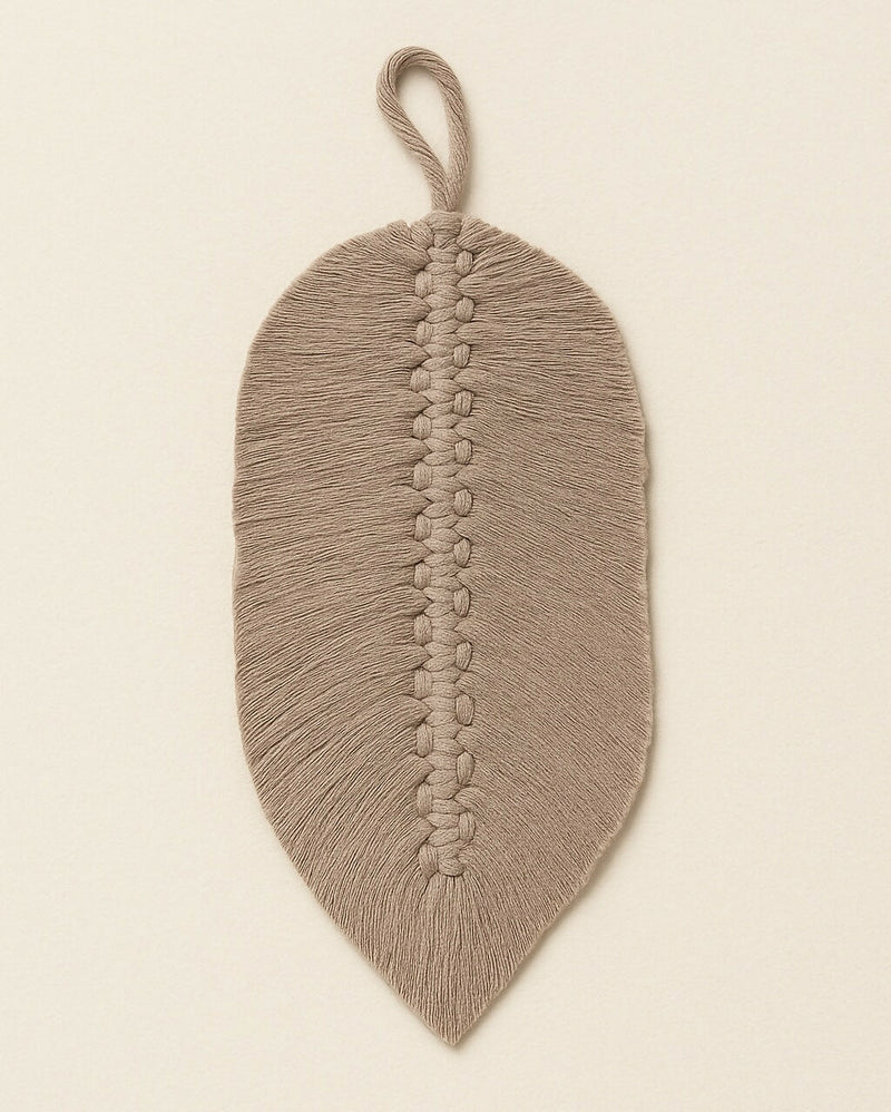 Hoja Pluma Detalle