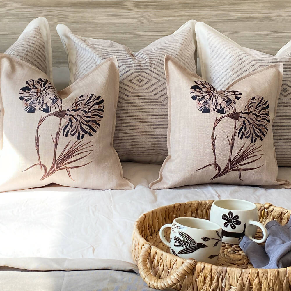 Cojín Clavel, 45x45