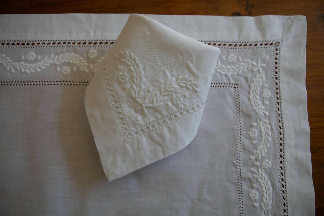 Individual Deshilado Bordado