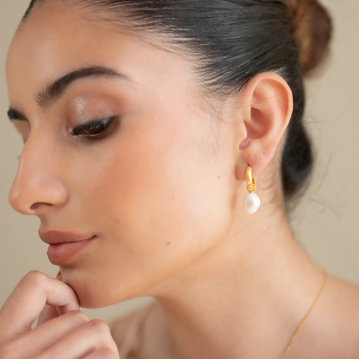 Argollas chubby perlas plata gold