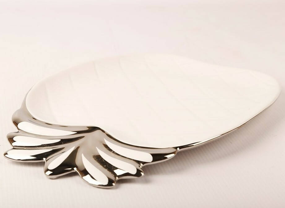 PLATO DE CERÁMICA CON FORMA DE PIÑA DE 33 X 22 CMS