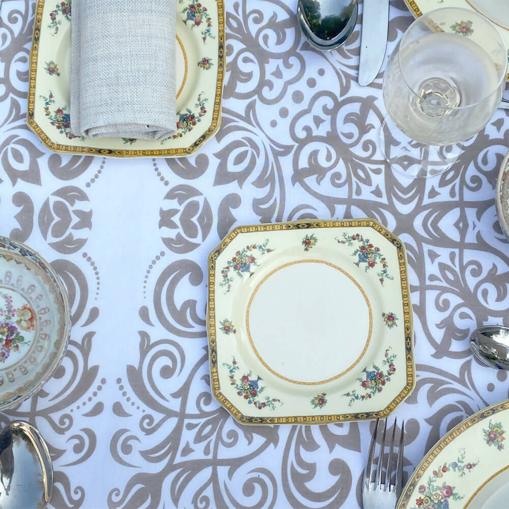 Camino de Mesa Velo Organza - Versalles