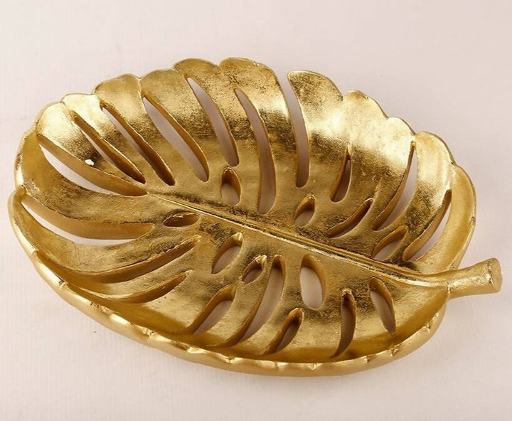 PLATO DISEÑO HOJA DORADA 36 LARGO X 26 CMS