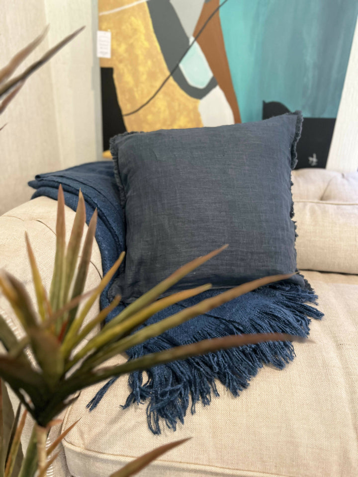 Funda de Lino Azul con Flecos